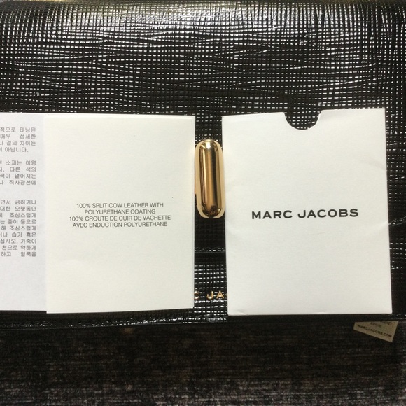 Marc Jacobs Patent Leather Crossbody Bag - Picture 8 of 13